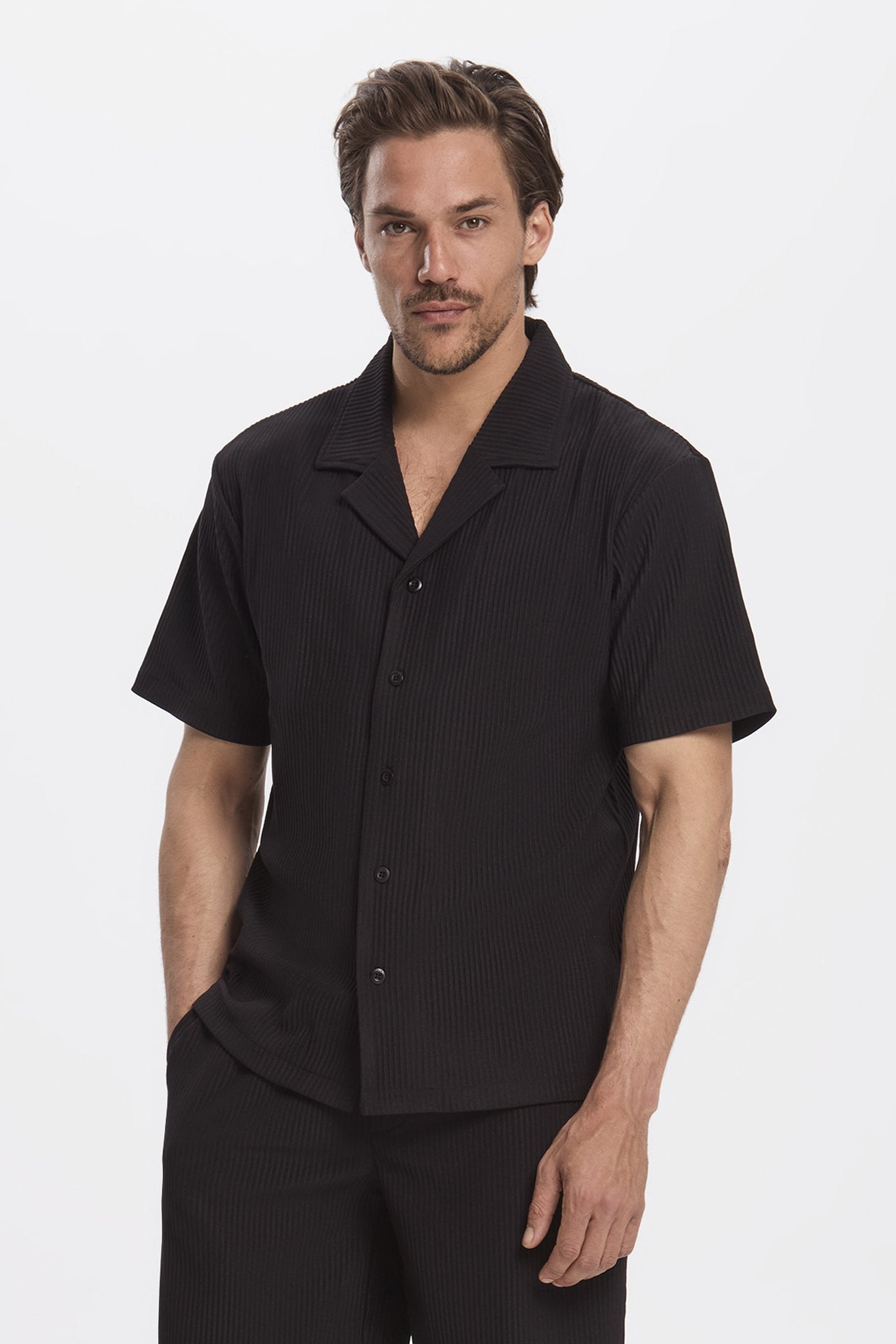 THE PLEATED SHORT SET