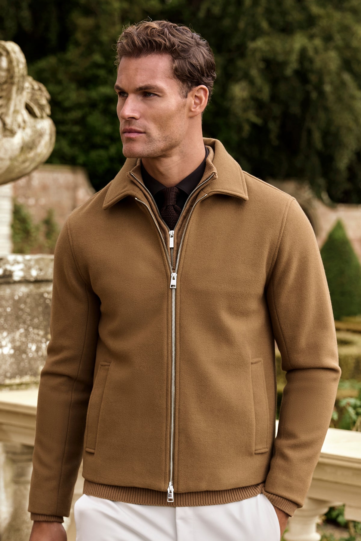 #color_Khaki