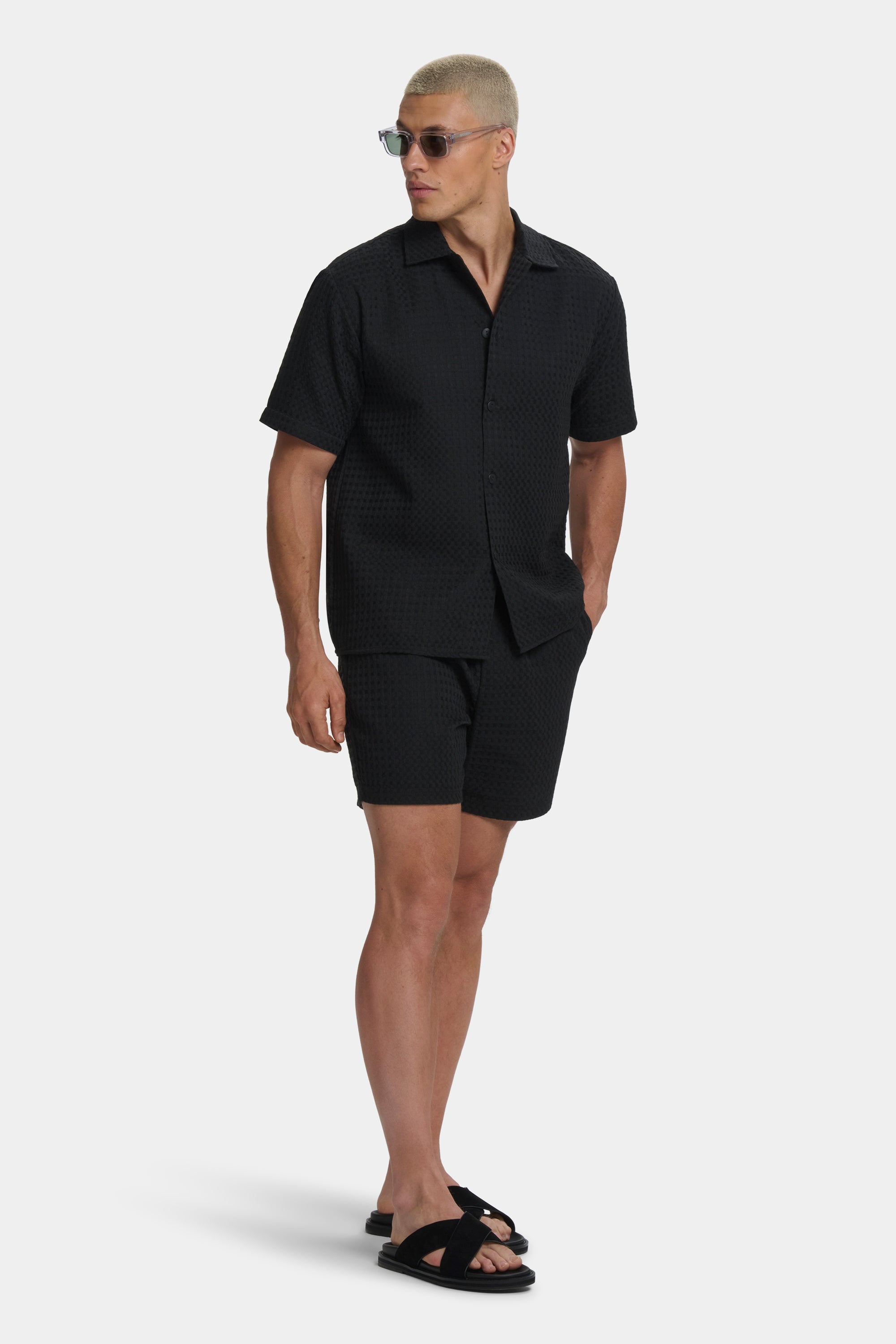 #color_Black