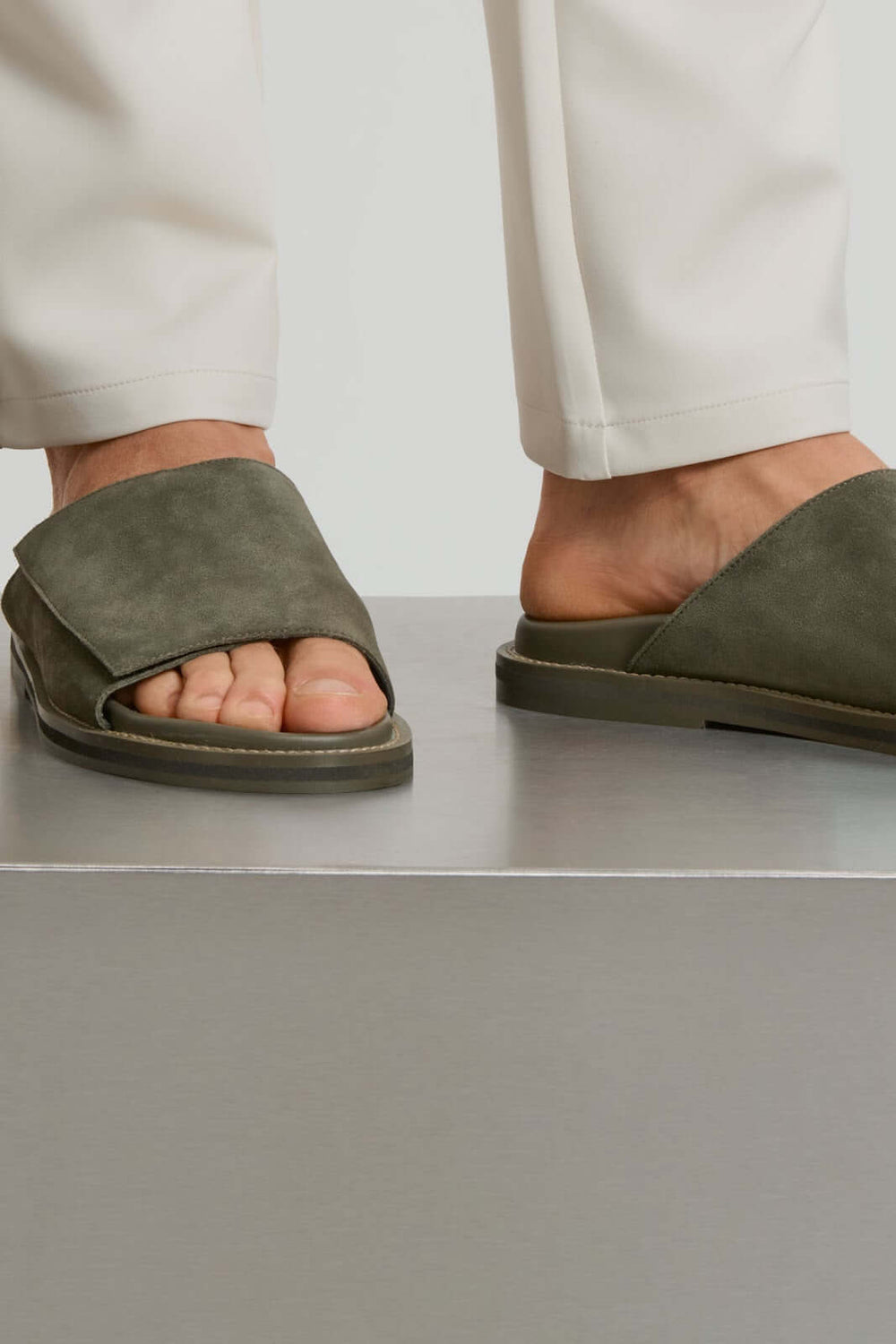 THE VINO SANDALS