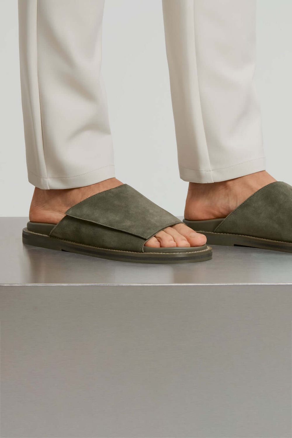 THE VINO SANDALS