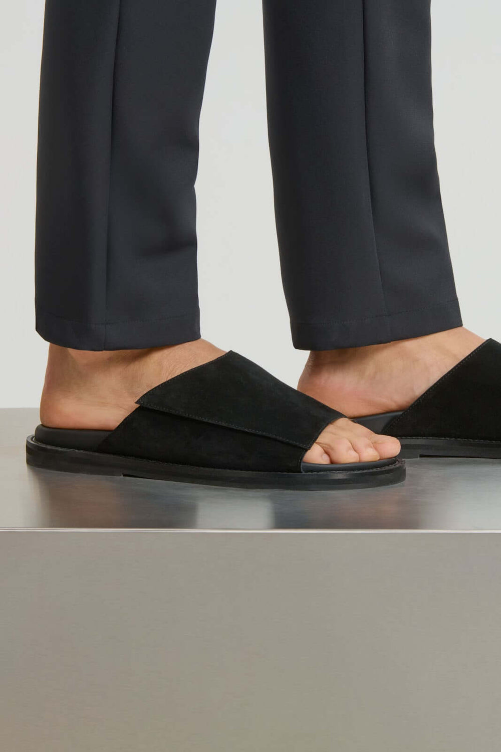 THE VINO SANDALS