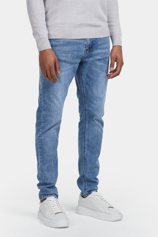 THE JAXON JEANS