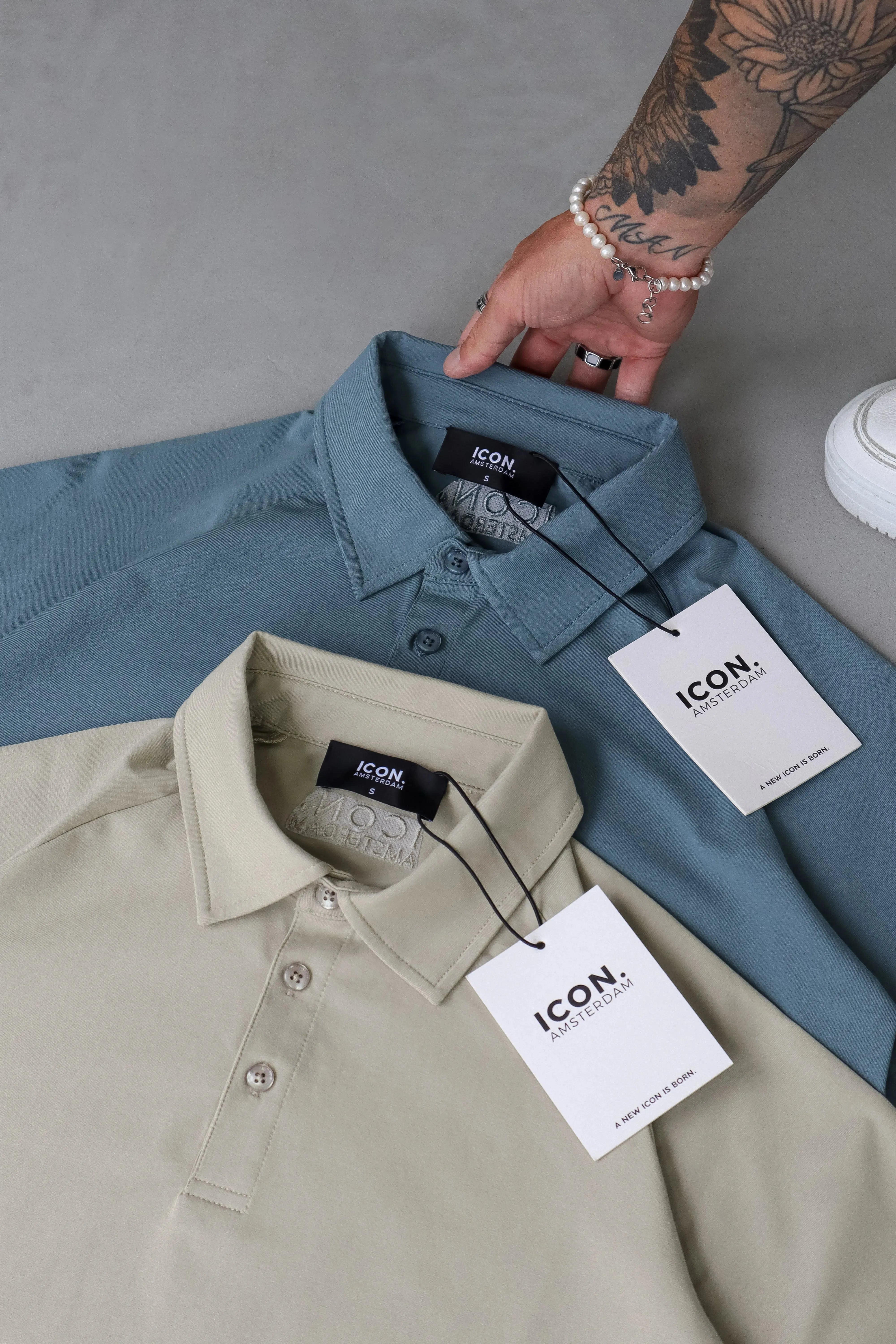 THE MUSCLE BUTTON POLO - PURE STONE - ICON. AMSTERDAM