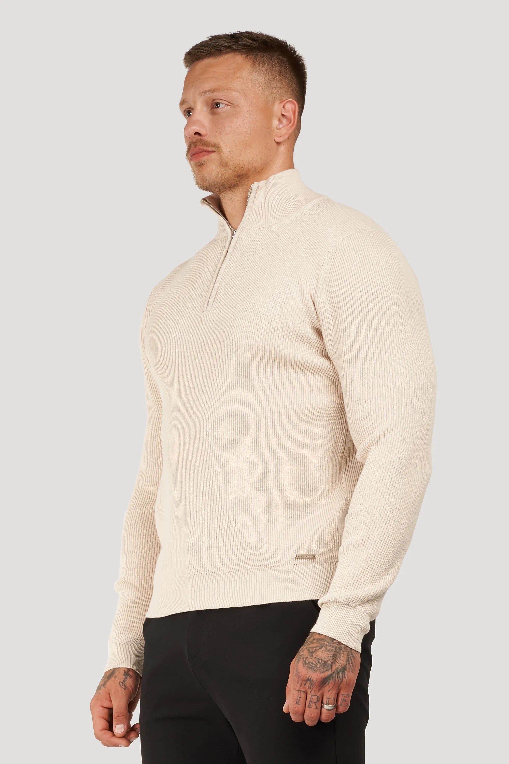 THE RENZO HALF ZIP SWEATER - ICON. AMSTERDAM